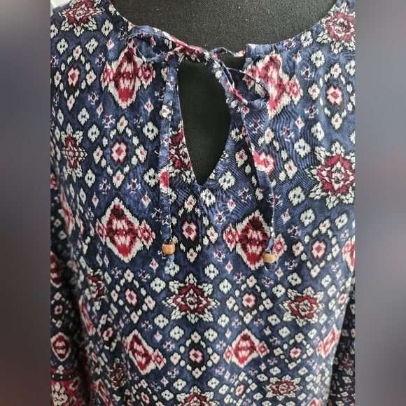 Beach Lunch Lounge Women's Patterned Top Blue and Red Tunic Womens Size Medium - Picture 3 of 6